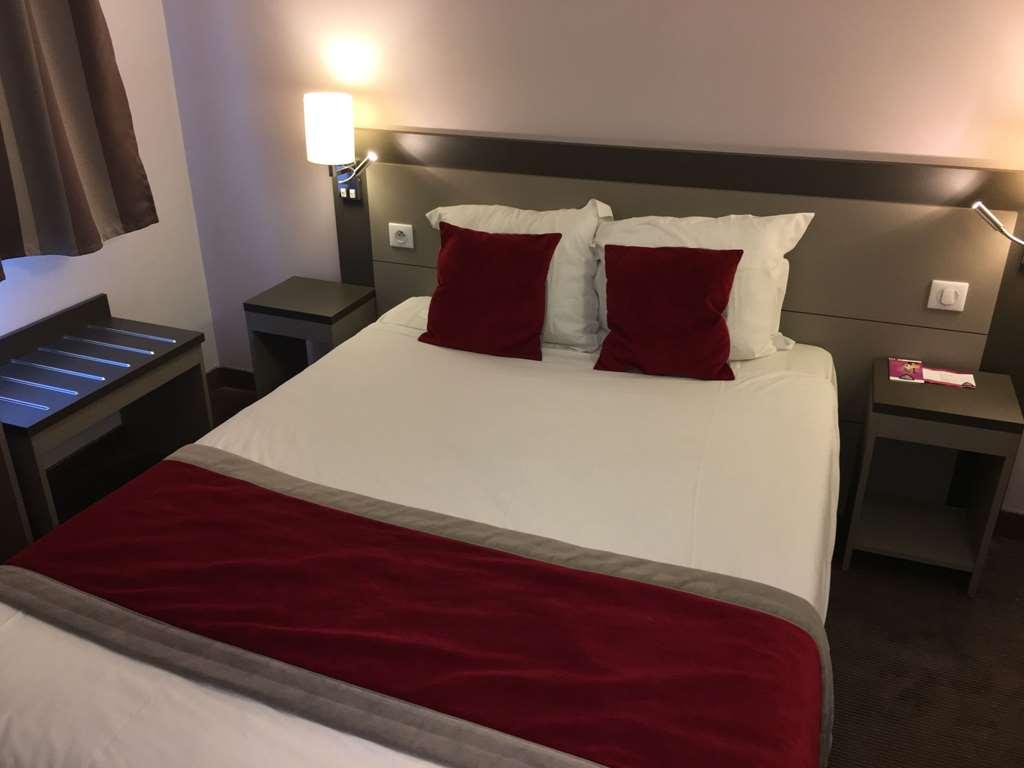 Akena Aeroport Charles De Gaulle - Witz 3* Saint-Witz