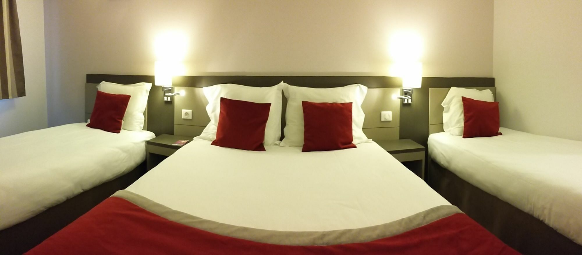 Akena Aeroport Charles De Gaulle - Witz Hotel Saint-Witz