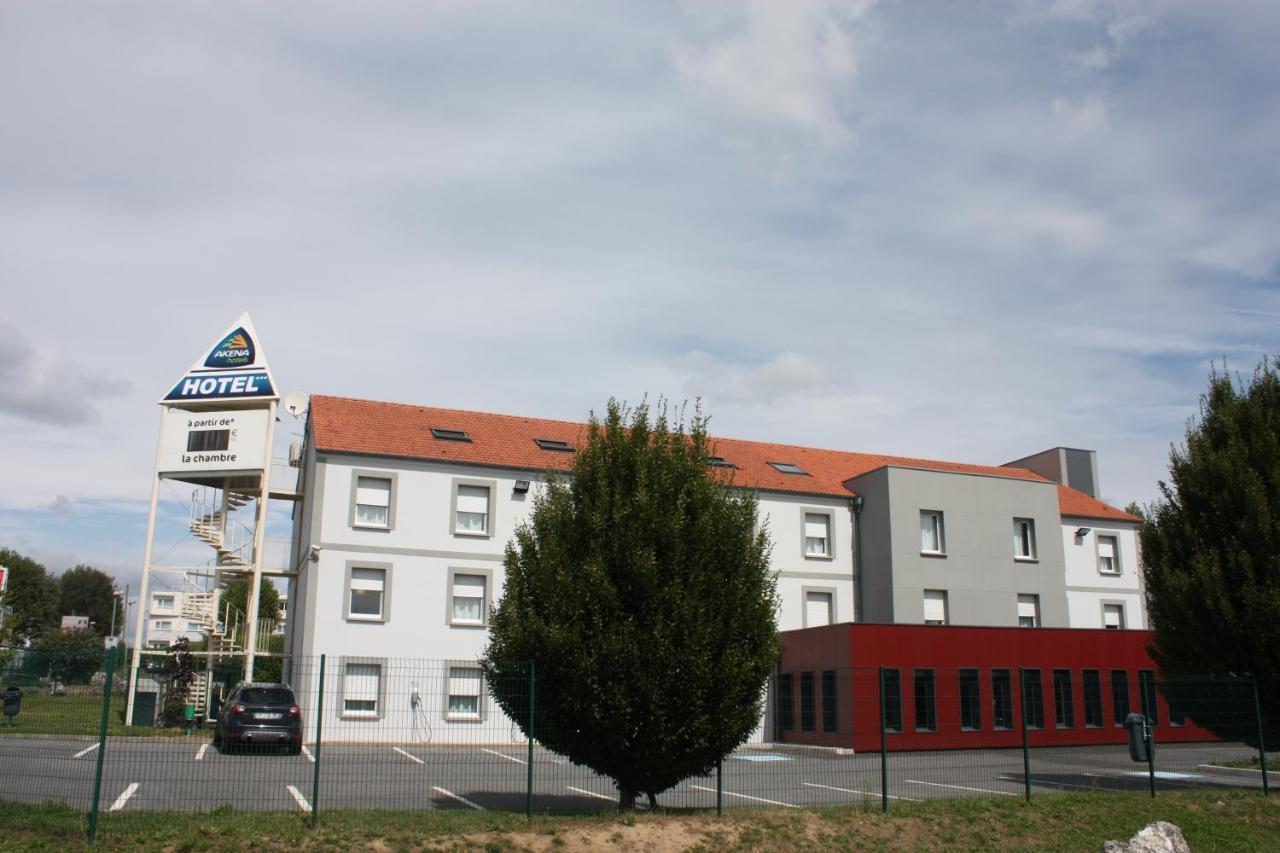 Akena Aeroport Charles De Gaulle - Witz 3* Saint-Witz